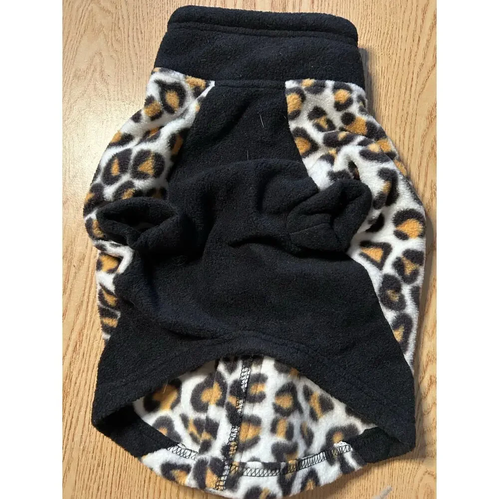 New Animal print Doggie 🐶 Fleece Jacket size Medium 14”Length 10.5” Waist